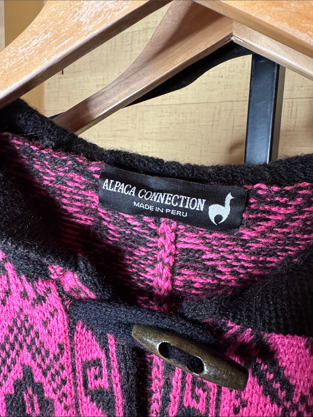 Alpaca Connection Peru Hooded Alpaca Wool Poncho Pink Black One Size - Picture 3 of 9